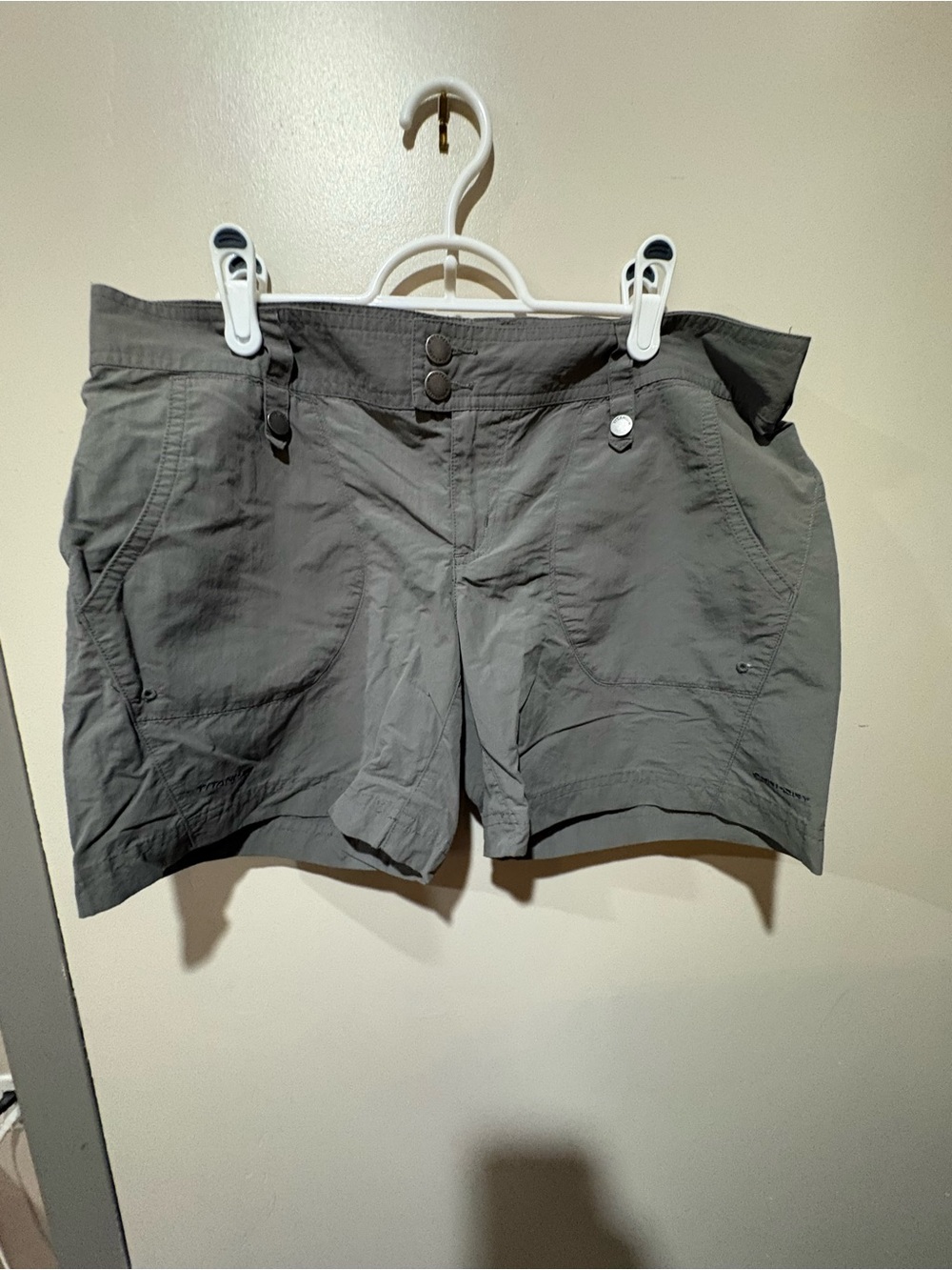 Columbia Women’s Casual Gray Shorts